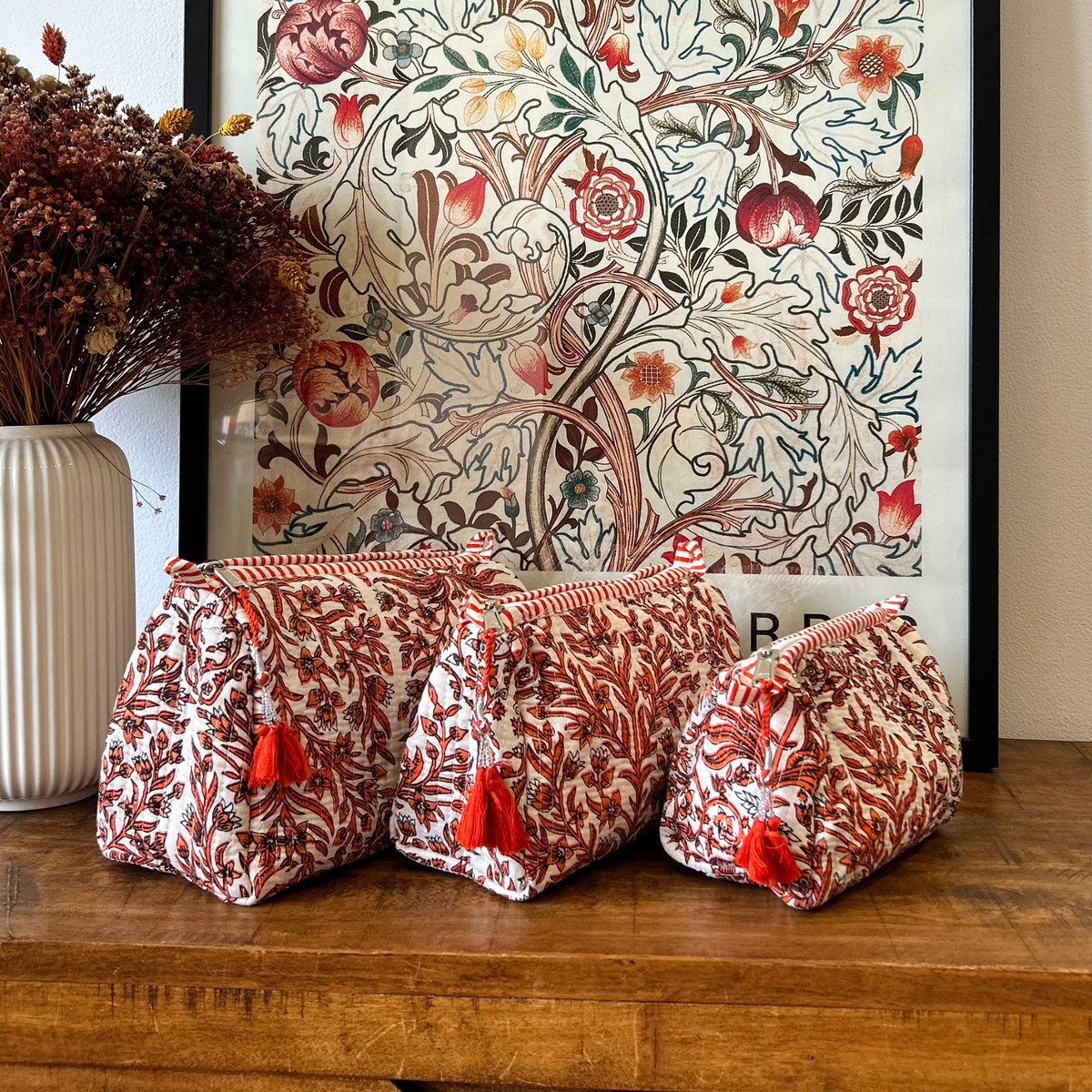 Trousse matelassée à imprimé Block Print – Fleur blanche | Lot de 3